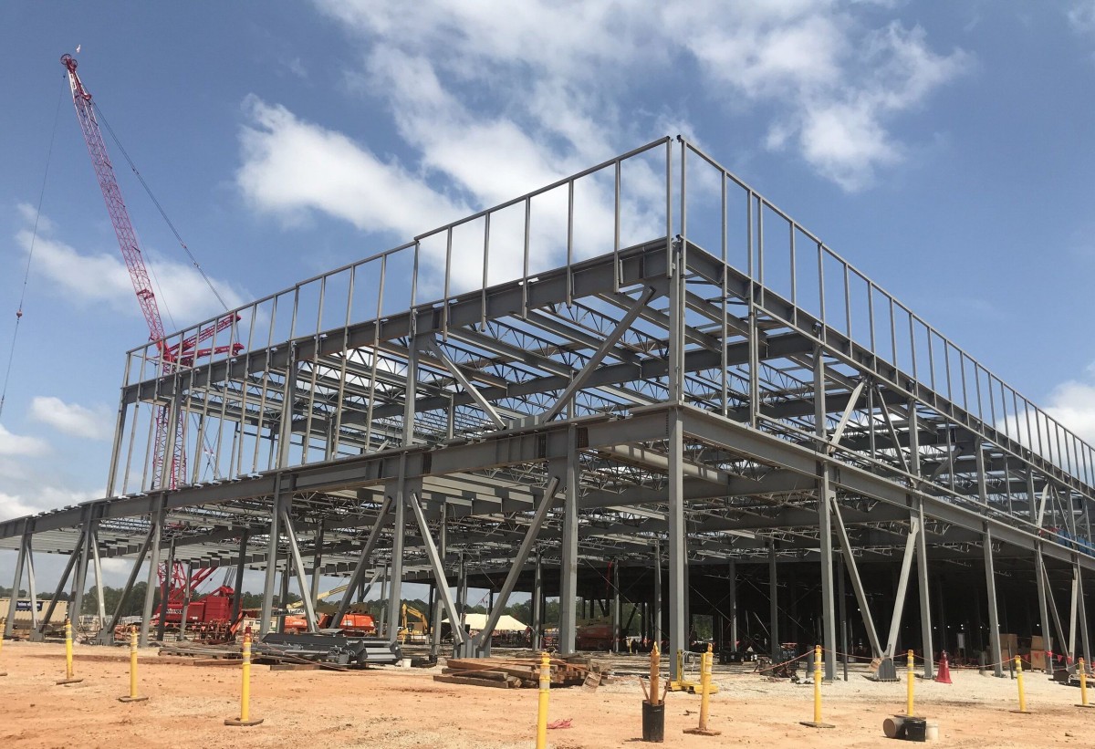 Multi-storey steel structure workshop